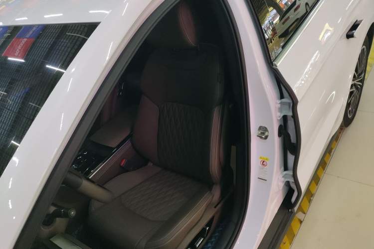 Used BYD Han 2023 EV Champion Edition 506KM Front-Wheel-Drive Premium Model
