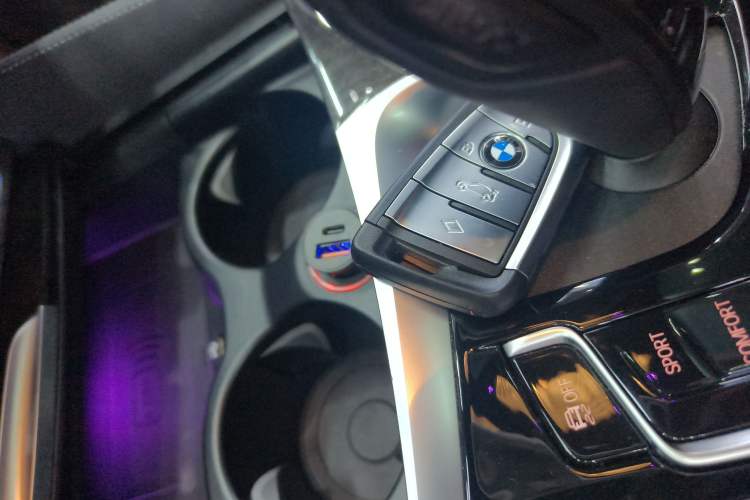 Used BMW 5 Series 2022 Restyled 525Li M Sport Package
