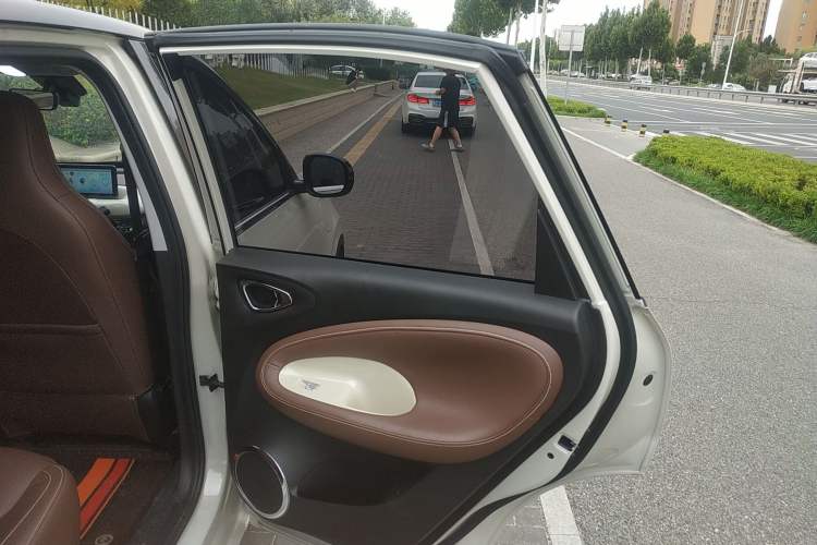 Used Wuling Bingo 2023 333 km Enjoyment Version
