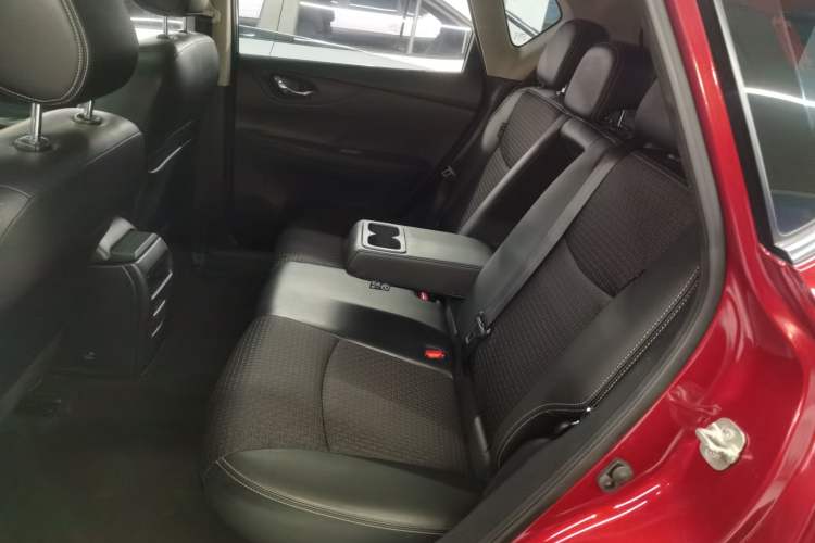 Used Nissan Tiida 2019 1.6L CVT Smart Drive Version China VI Standard
