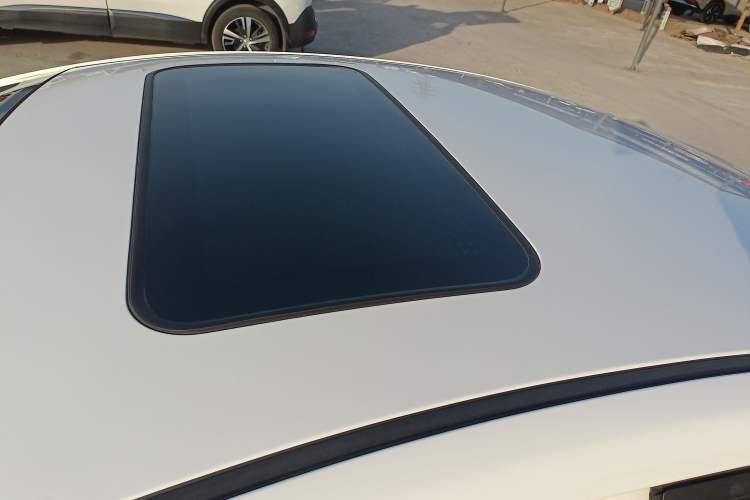 Used Hyundai Elantra 2016 1.6L Automatic Prestige Edition
