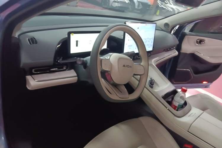 Used AION S MAX 2024 80 Star Edition Lithium Iron Phosphate
