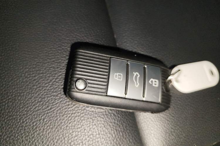 Used MG ZS 2018 1.5L Automatic Luxury Edition China V Standard