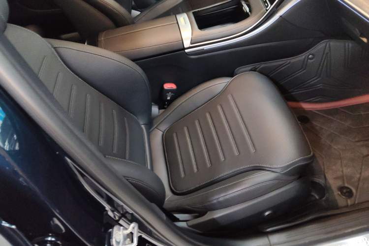 Used Mercedes-Benz C-Class 2025 C 260 L Sport Edition
