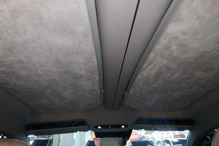 Used  L6 2023 125km MAX