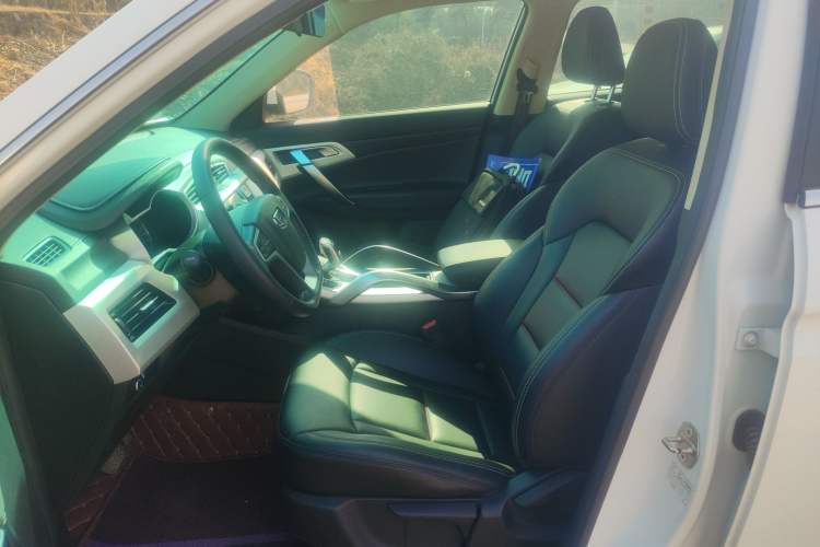 Used Geely Auto Emgrand X7 Sport 2020 1.8TD DCT Two-Wheel Drive Zhiya Model
