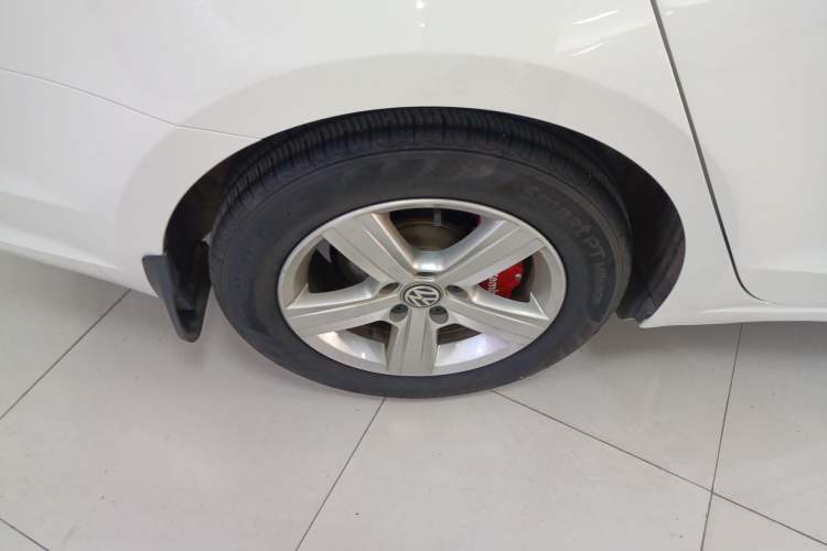 Used Volkswagen Lamando 2019 230TSI DSG Fashion Edition China VI
