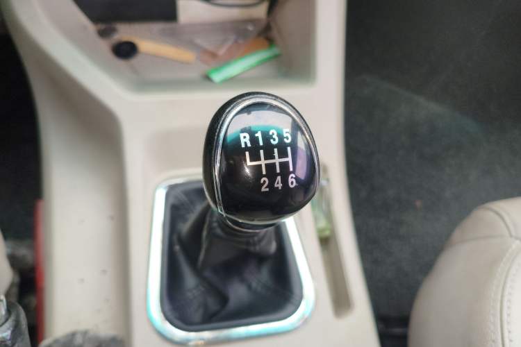 Used FORTHING Lingzhi 2018 M5L 2.0L 7-Seater Comfort Model