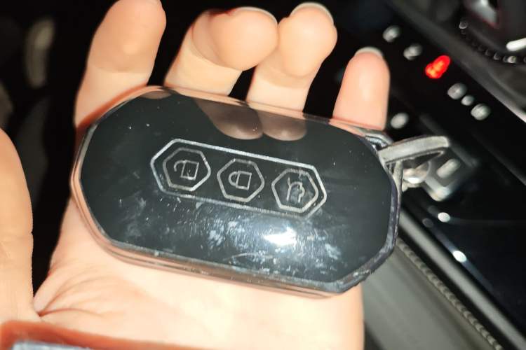 TDK.VehicleDetails.img