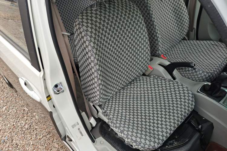 Used Jinbei New Hiace X30L 2021 1.5L Wealth Edition Bus Non-Air-Conditioned China VI Standard SWC15M
