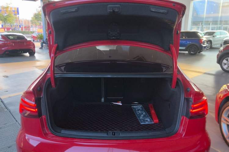 Used Audi A3 2018 30th Anniversary Edition Limousine 35 TFSI Fashion Model
