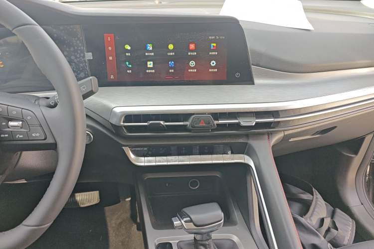 Used Changan CS35PLUS 2021 Revised Version Blue Whale NE 1.4T DCT Luxury Edition