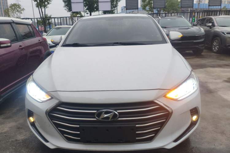 Used Hyundai Elantra 2016 1.6L Automatic ZhiXuan – Elite Version
