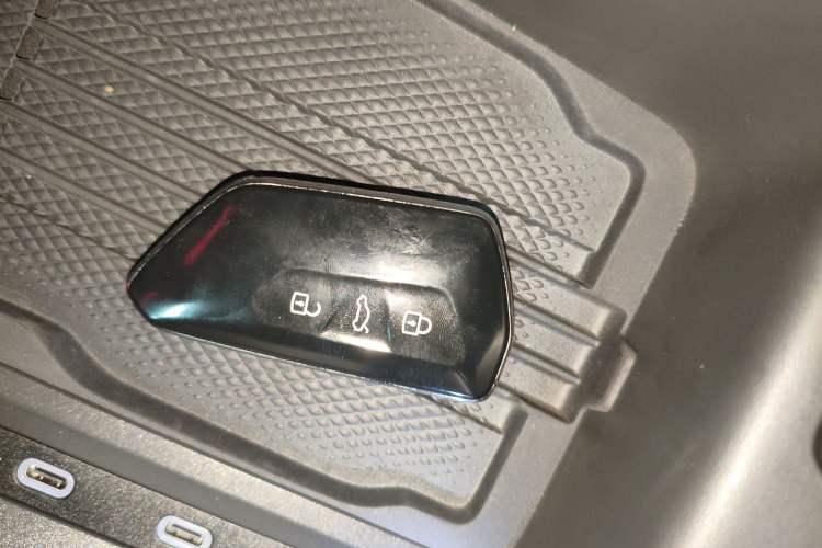 Used Volkswagen Magotan 2024 380TSI DSG Prestige Edition DaMai Package
