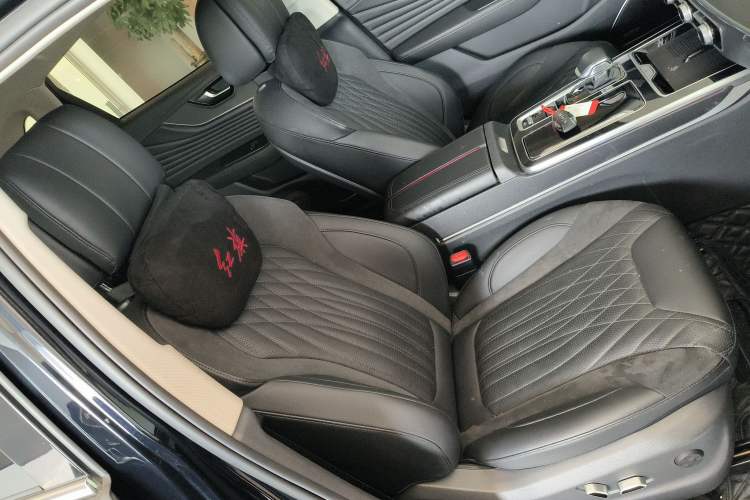 Used Hongqi HS5 2023 2.0T Qixiang Pro Edition
