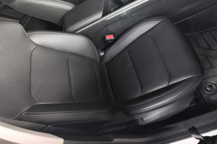 Used Geely Auto Emgrand 2023 4th Generation Champion Edition 1.5L CVT Prestige Model
