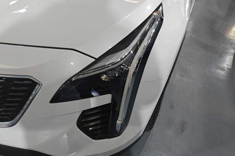 Used Cadillac XT4 2020 28T Two-Wheel-Drive Leading Version