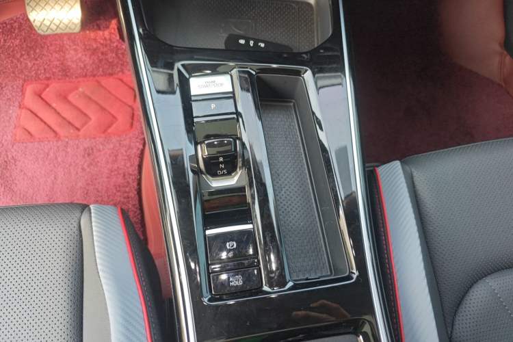 Used Volkswagen Lamando 2024 Lavida L 280TSI DSG Cool & Spicy Edition
