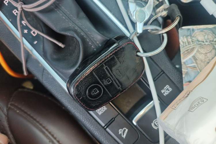 Used Kia KX5 2017 1.6T Automatic Two-Wheel Drive 15th Anniversary Special Edition DLX
