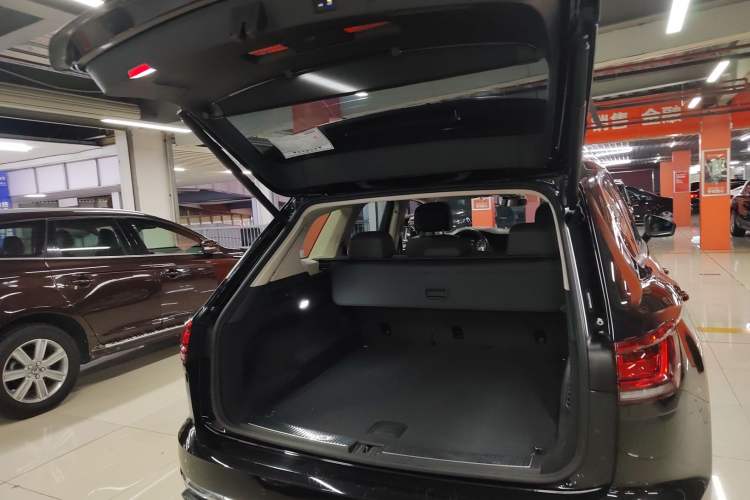 Used Volkswagen Touareg 2019 2.0TSI Ruiyi Edition China VI Standard
