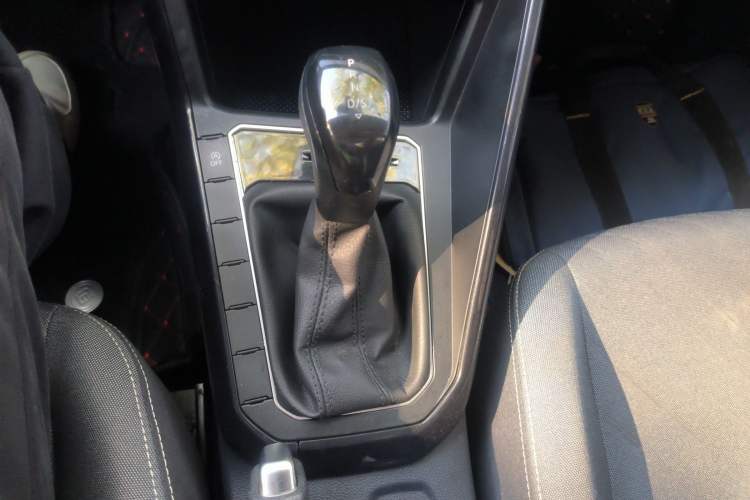 Used Volkswagen Lavida 2023 New Rui 1.5L Automatic New Yi Edition