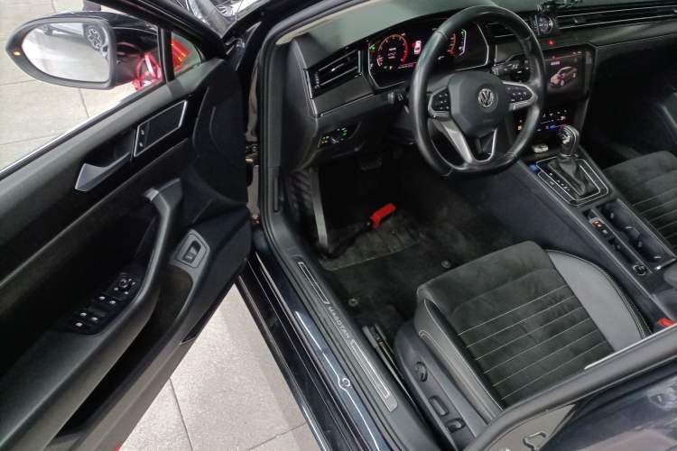 Used Volkswagen Magotan 2020 330TSI DSG Luxury Edition