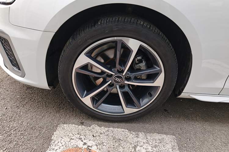 Used Audi A4L 2024 40 TFSI Fashion Dynamic Model