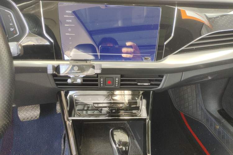 Used Volkswagen Passat 2022 330TSI Elite Edition Custom Version
