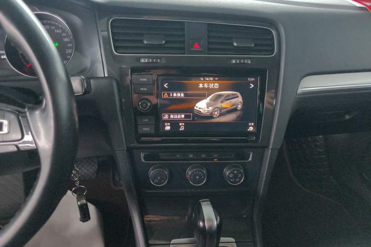 Used Volkswagen Golf 2019 200TSI DSG Comfort Version China VI Standard
