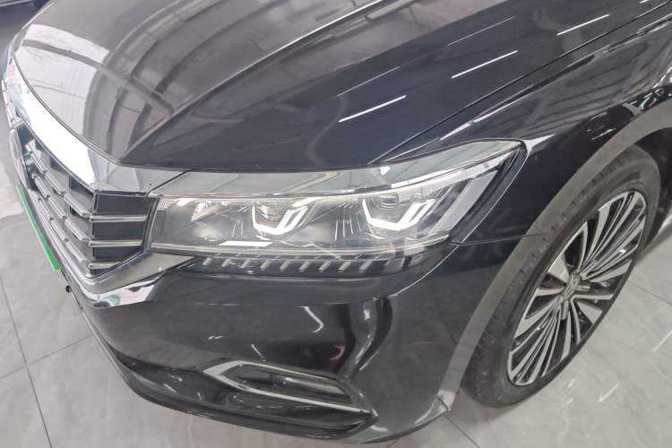 Used Volkswagen Passat 2019 330TSI Luxury Edition China VI Standard
