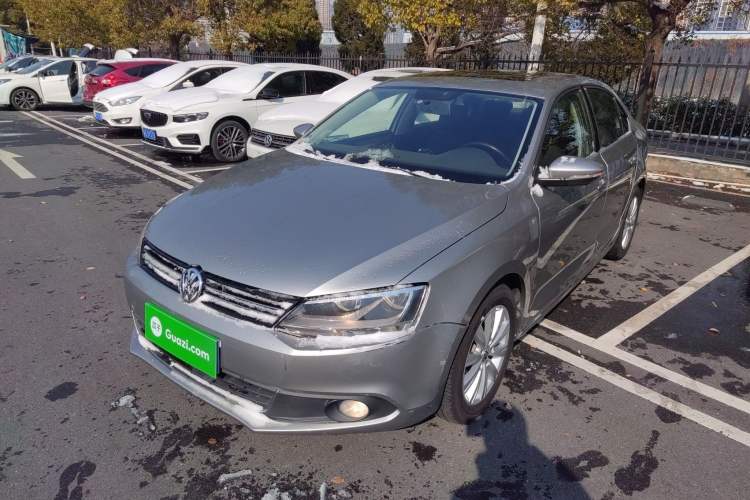 Used Volkswagen Sagitar 2014 Revised Version 1.6L Manual Leading Edition