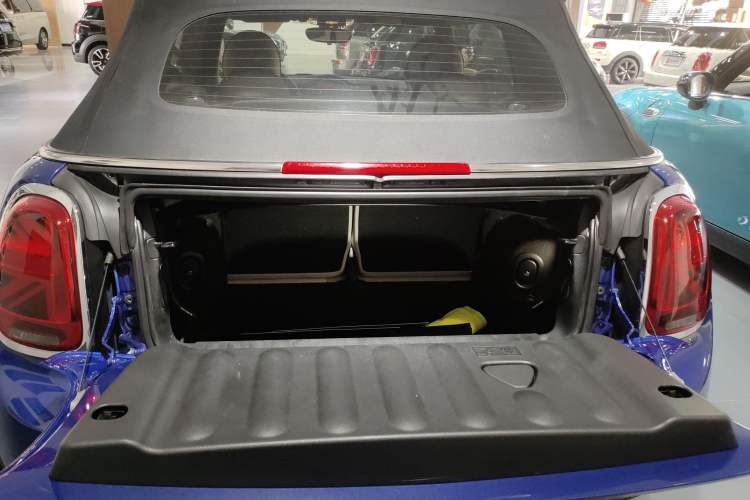 Used  MINI 2019 1.5T COOPER CABRIO Artist
