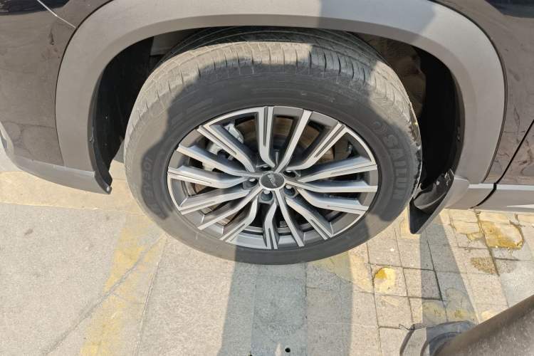 Used JETOUR X90 PLUS 2023 Facelift 1.6TD DCT Villa 7-Seater
