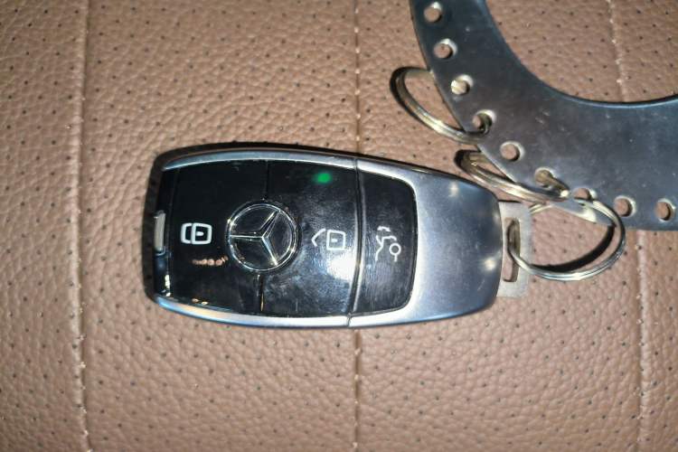 Used Mercedes-Benz E-Class 2023 Updated E 300 L Fashion Edition
