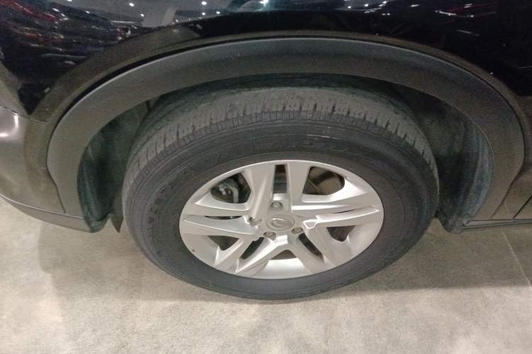 Used GAC Trumpchi GS7 2017 280T Two-Wheel Drive Luxury Model
