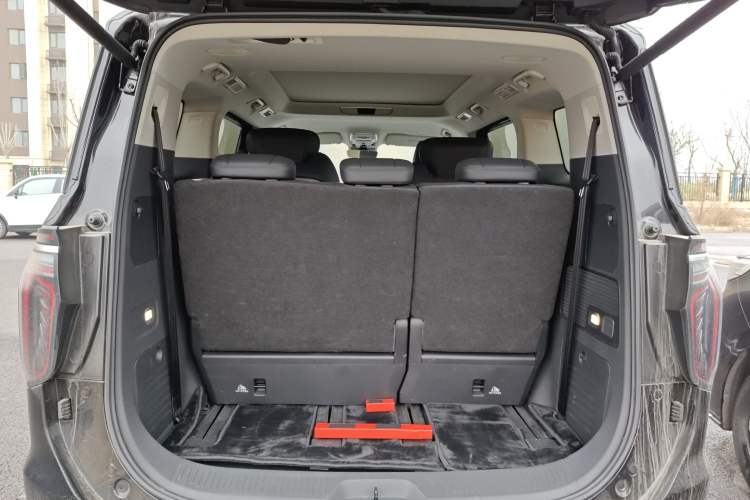 Used Hongqi HQ9 PHEV 2024 2.0T Four-Wheel Drive Business Edition
