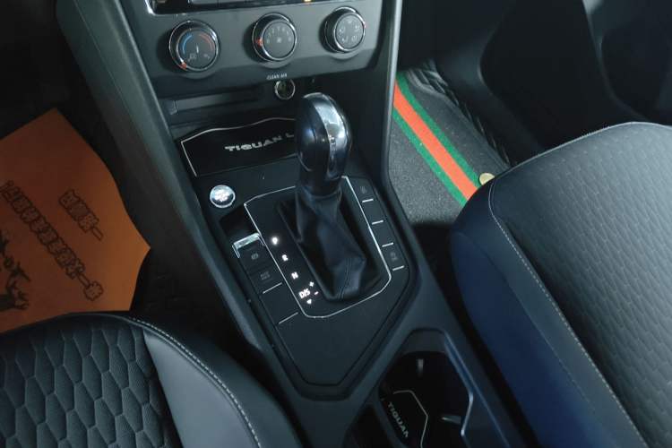 Used Volkswagen Tiguan L 2021 280TSI Automatic Two-Wheel Drive Comfort Edition – Low-Trim Version
