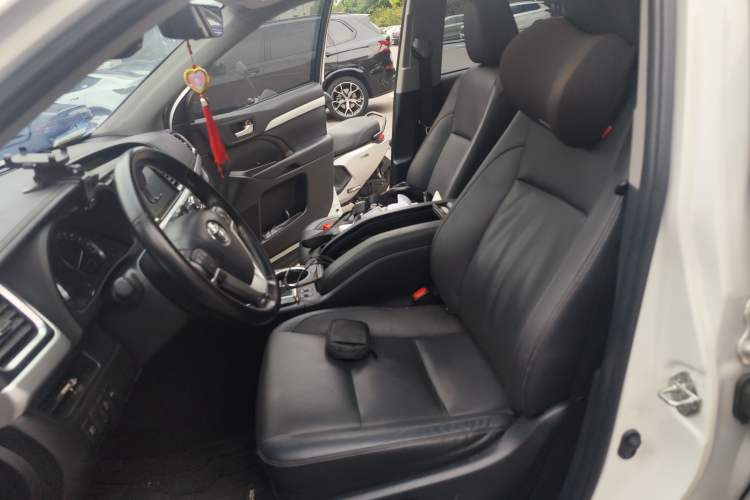 Used Toyota Highlander 2021 2.0T Four-Wheel Drive Luxury Edition 7 Seats
