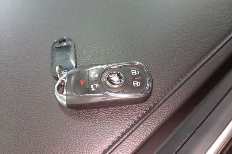 Used Buick GL8 2021 ES Land Cruiser 653T Luxury Edition
