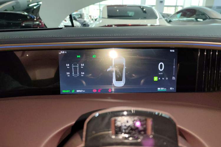 Used  11 2023 HarmonyOS Version Smart Enjoyment Upgrade Model 90-Degree Rear-Wheel Drive Edition
