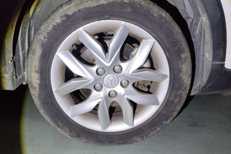 Used  Refine S3 2014 1.5L CVT Luxury Smart Model
