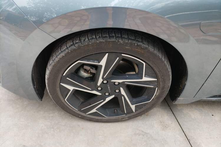 Used Lynk & Co 07 2024 EM-P 126 Long-Range Ultra
