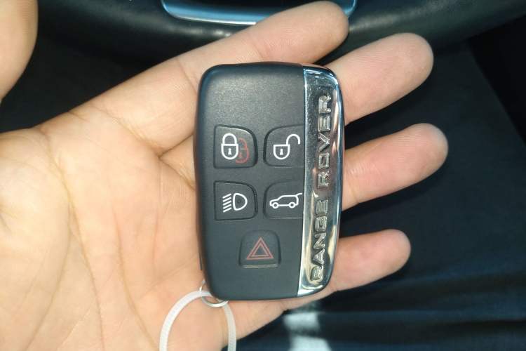 Used Land Rover Range Rover Evoque 2017 2.0T SE Smart Glow Edition
