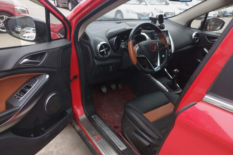 Used BYD Yuan 2016 1.5L Manual Luxury Model
