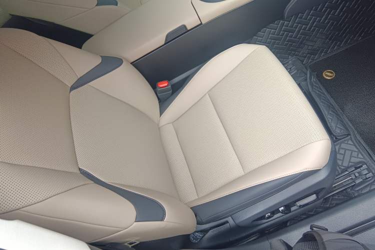 Used Lexus ES 2020 200 Excellence Edition
