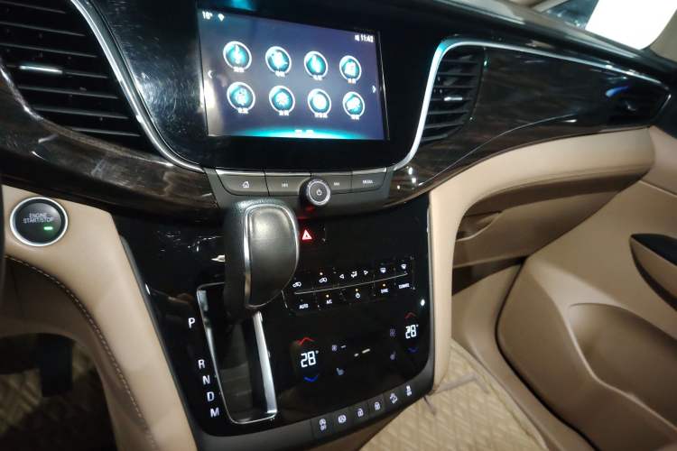 Used Buick GL8 2018 ES 28T Luxury Model China VI Standard
