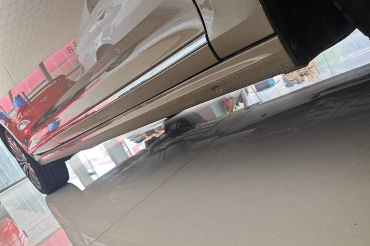 Used Volkswagen Passat 2019 330TSI Luxury Edition China VI Standard
