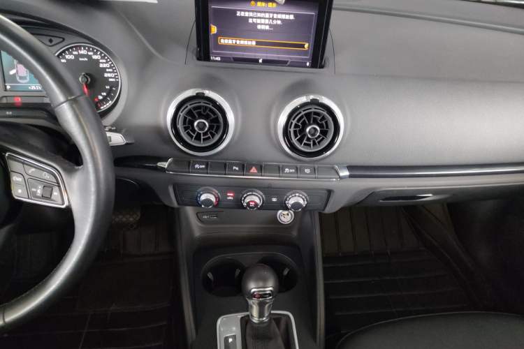 Used Audi A3 2020 Limousine 35 TFSI Fashion Edition China VI Emission Standard
