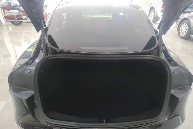 Used Tesla Model 3 2023 Long-Range All-Wheel-Drive Version
