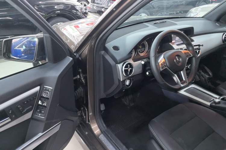 Used Mercedes-Benz GLK-Class 2014 GLK 200 Standard Model